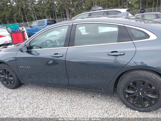 1G1ZD5ST5KF153000 Chevrolet MALIBU LT
