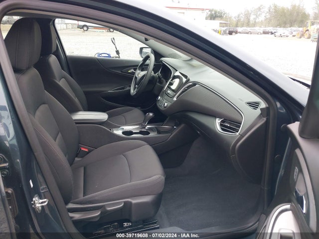 1G1ZD5ST5KF153000 Chevrolet MALIBU LT