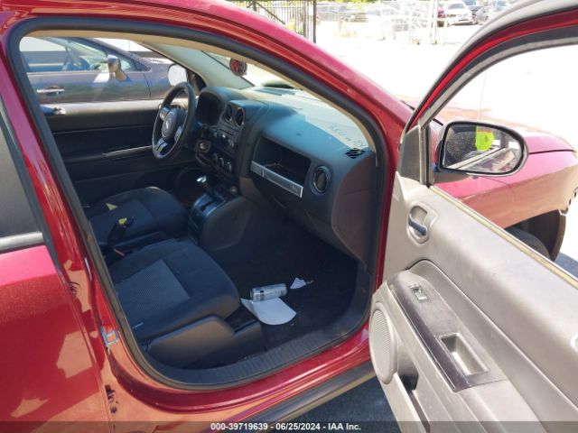 1C4NJDBB7GD781546 Jeep Compass Sport