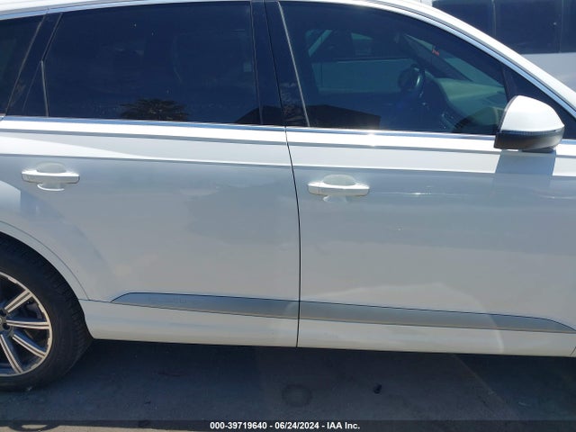 Audi Q7 3.0t Premium 2018 WA1LABF74JD017964 Image 13