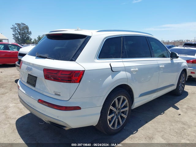 Audi Q7 3.0t Premium 2018 WA1LABF74JD017964 Image 4