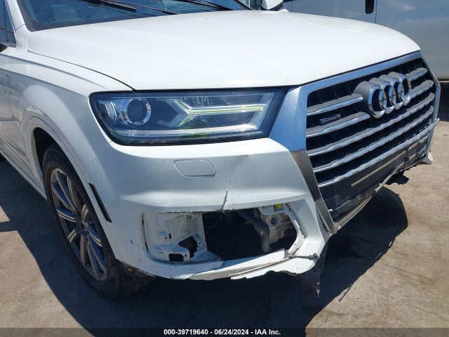 Audi Q7 3.0t Premium 2018 WA1LABF74JD017964 Image 6