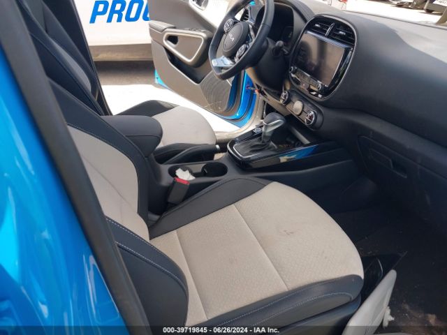 KNDJ53AU5R7219419 KIA Soul Gt-line