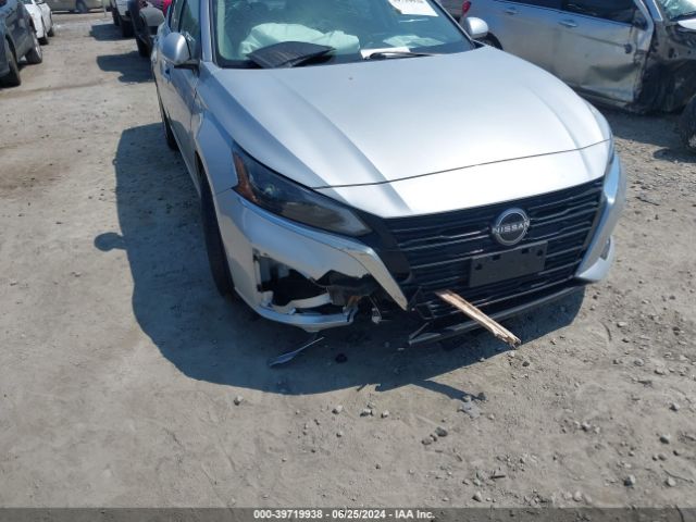 1N4BL4BV3PN318441 Nissan Altima S Fwd