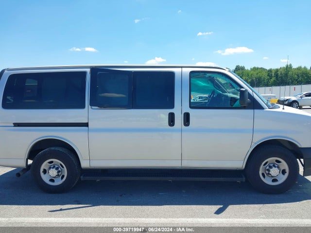 Chevrolet Express 2500 Ls 2019 1GAWGEFP2K1362683 Image 13