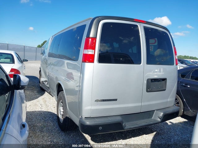 Chevrolet Express 2500 Ls 2019 1GAWGEFP2K1362683 Image 3