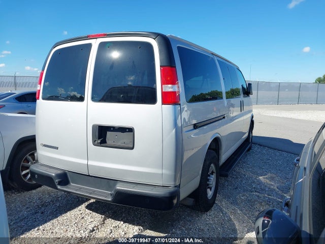 Chevrolet Express 2500 Ls 2019 1GAWGEFP2K1362683 Image 4
