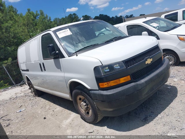 2021 1GCWGAFP8M1180182 main image