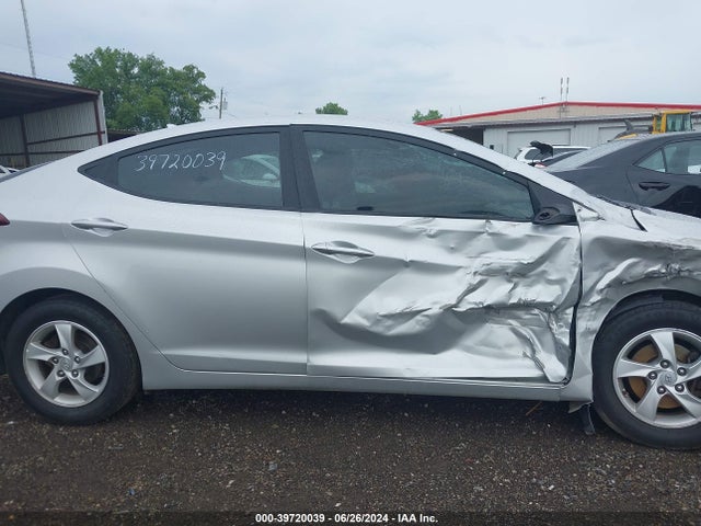 Hyundai ELANTRA SE 2015 5NPDH4AE0FH602081 Image 13