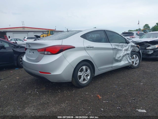 Hyundai ELANTRA SE 2015 5NPDH4AE0FH602081 Image 4
