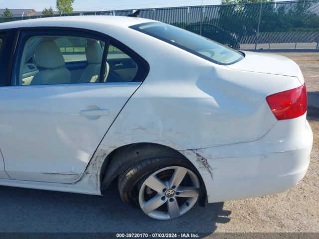 3VW3L7AJ3EM443930 Volkswagen Jetta 2.0l Tdi
