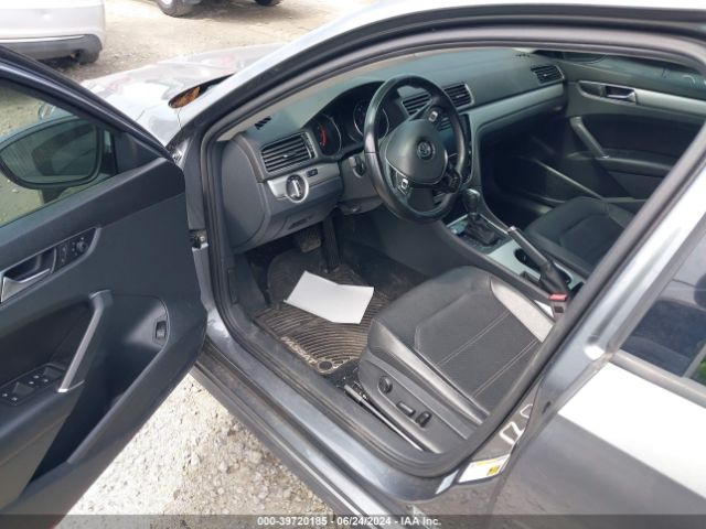 1VWLA7A38KC008941 Volkswagen Passat 2.0t Wolfsburg Edition