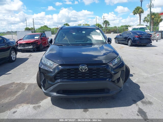 Toyota RAV4 LE 2020 2T3H1RFV9LC042594 Image 12