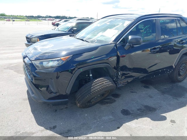 Toyota RAV4 LE 2020 2T3H1RFV9LC042594 Image 6