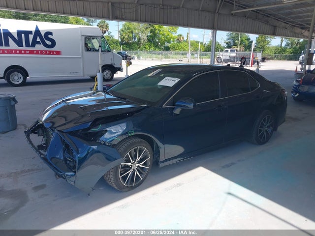 Toyota CAMRY SE 2021 4T1G11AK7MU529148 Image 2