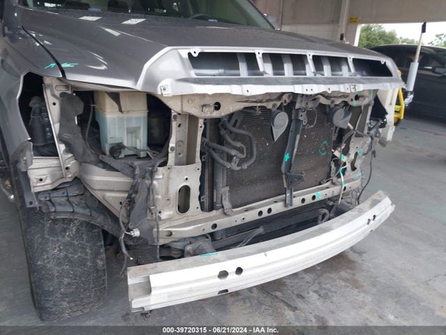 5TFHW5F13FX438204 Toyota Tundra Limited 5.7l V8