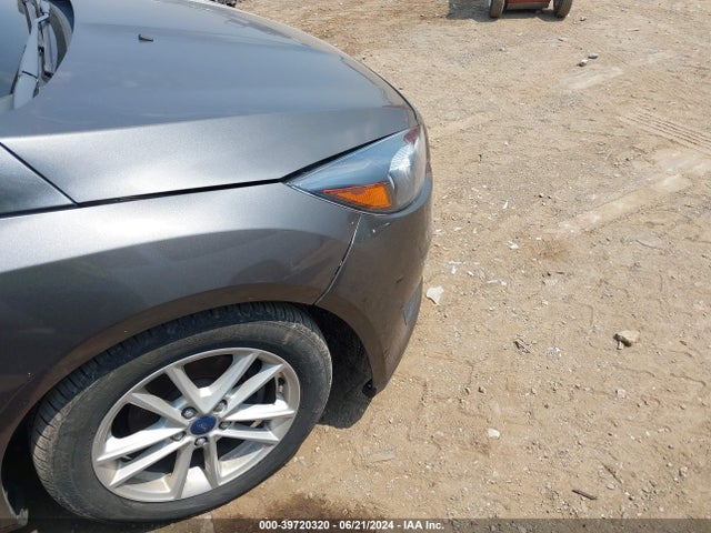 Ford FOCUS SE 2015 1FADP3F22FL237920 Image 25