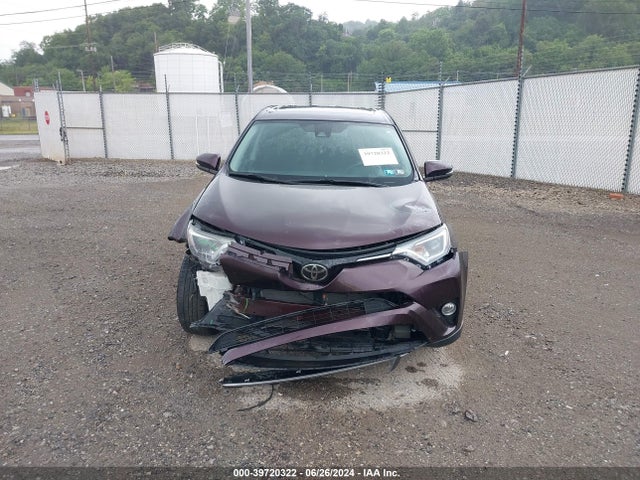 Toyota Rav4 Xle 2018 2T3RFREV3JW800898 Image 13
