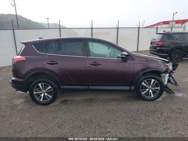 Toyota Rav4 Xle 2018 2T3RFREV3JW800898 Image 14