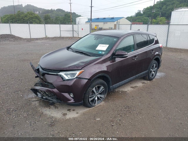 Toyota Rav4 Xle 2018 2T3RFREV3JW800898 Image 2