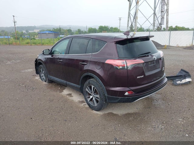 Toyota Rav4 Xle 2018 2T3RFREV3JW800898 Image 3