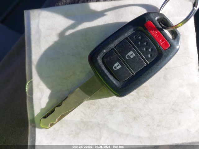 2HKRM3H38EH564811 Honda CR-V LX