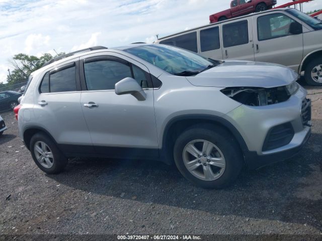 KL7CJPSBXJB507511 Chevrolet Trax Lt