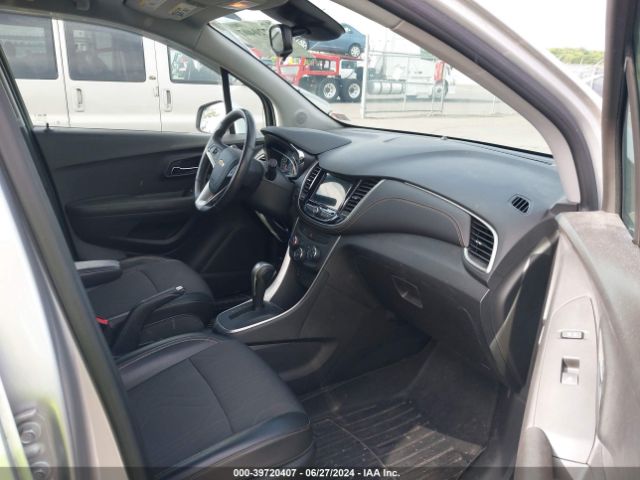 KL7CJPSBXJB507511 Chevrolet Trax Lt
