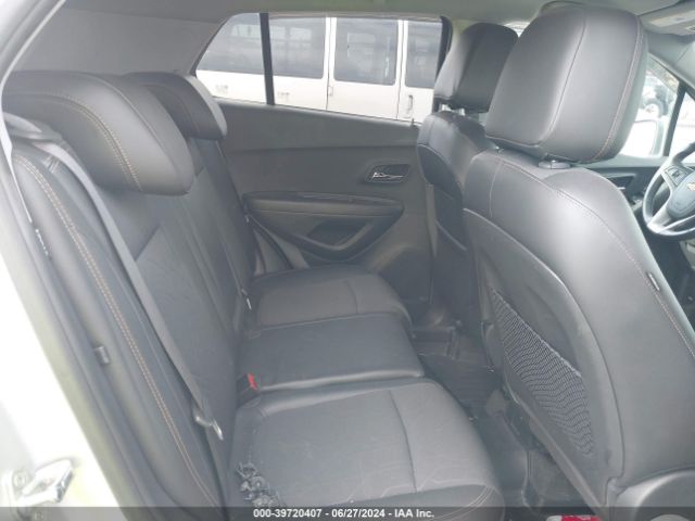 KL7CJPSBXJB507511 Chevrolet Trax Lt