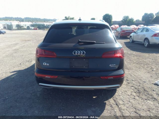 WA1BNAFY8J2201304 Audi Q5 2.0t Premium/2.0t Tech Premium