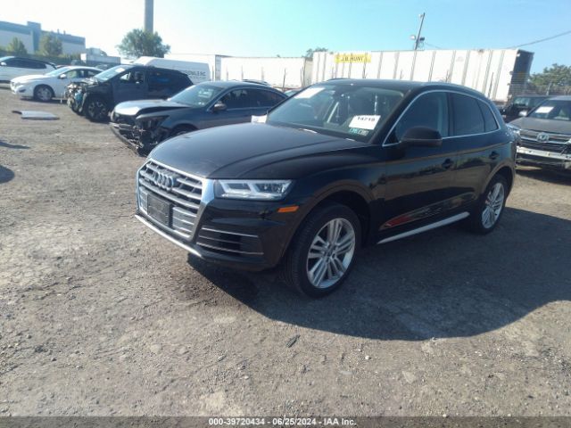 WA1BNAFY8J2201304 Audi Q5 2.0t Premium/2.0t Tech Premium
