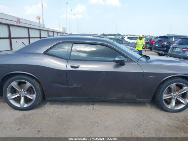 2C3CDZAT6FH733788 Dodge Challenger R/t