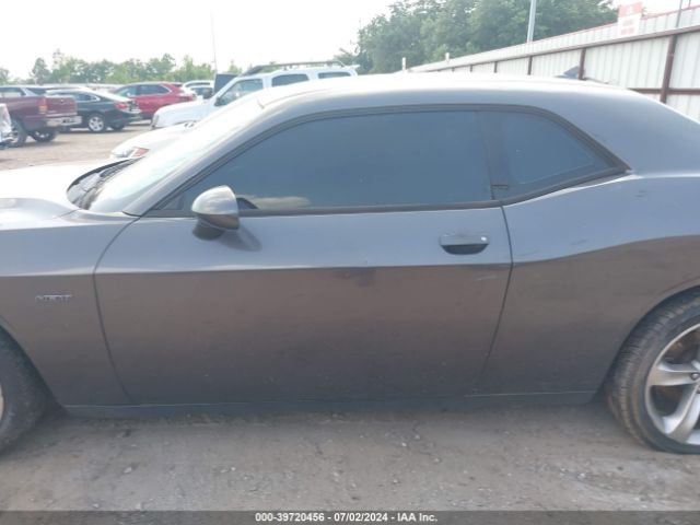 2C3CDZAT6FH733788 Dodge Challenger R/t