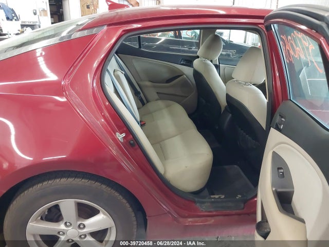KIA Optima Lx 2015 5XXGM4A75FG357459 Image 8