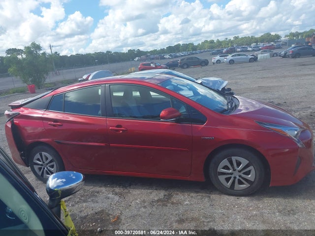 Toyota Prius Three 2016 JTDKARFU1G3516638 Image 13