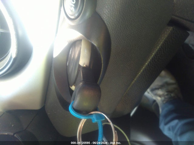 2010 MINI COOPER WMWMR3C55ATU97785 Photo 10