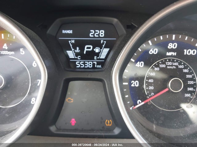 Hyundai ELANTRA SE 2016 5NPDH4AE1GH680273 Image 16