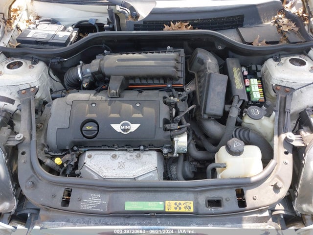 2007 MINI COOPER WMWMF335X7TT50928 Photo 9