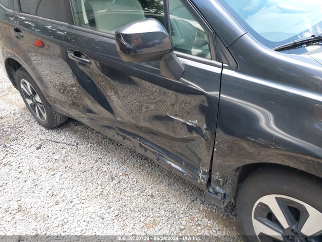 Subaru Forester 2.5i Premium 2017 JF2SJAEC9HH596464 Image 12
