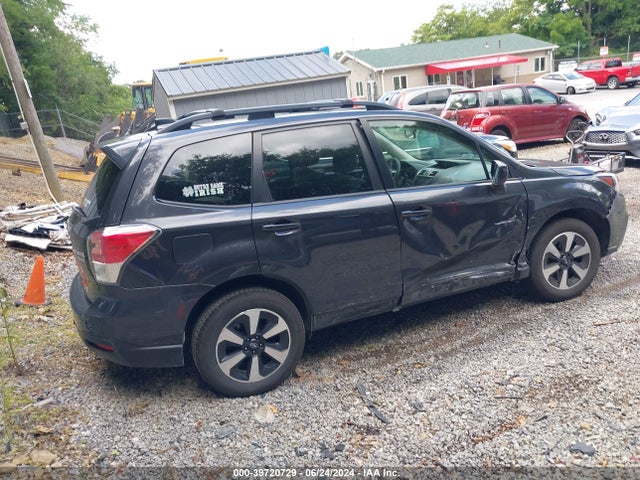 Subaru Forester 2.5i Premium 2017 JF2SJAEC9HH596464 Image 4