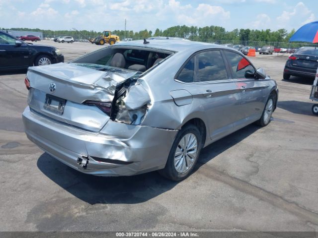 3VWN57BU9KM245487 Volkswagen Jetta 1.4t S