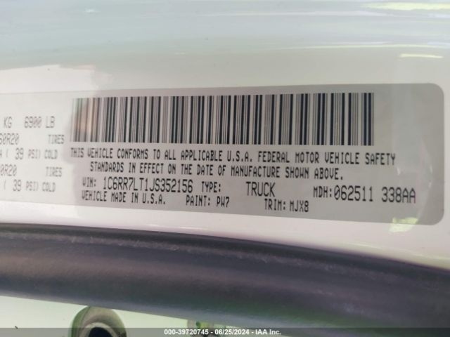 1C6RR7LT1JS352156 RAM 1500 Big Horn  4x4 5'7 Box
