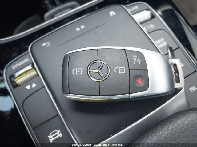 W1K3G4FBXMJ270383 Mercedes-Benz A 220 4matic