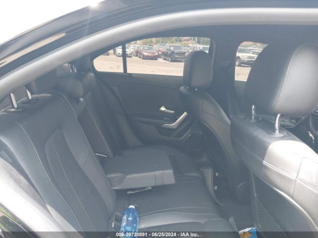 W1K3G4FBXMJ270383 Mercedes-Benz A 220 4matic