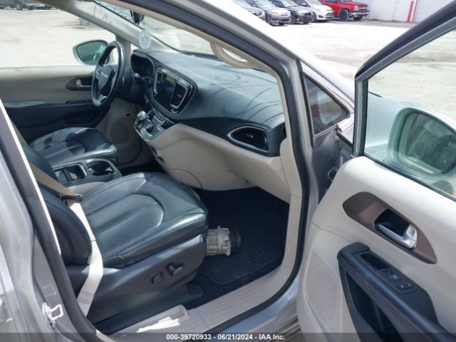 2018 CHRYSLER PACIFICA 2C4RC1BG6JR269982 Photo 4