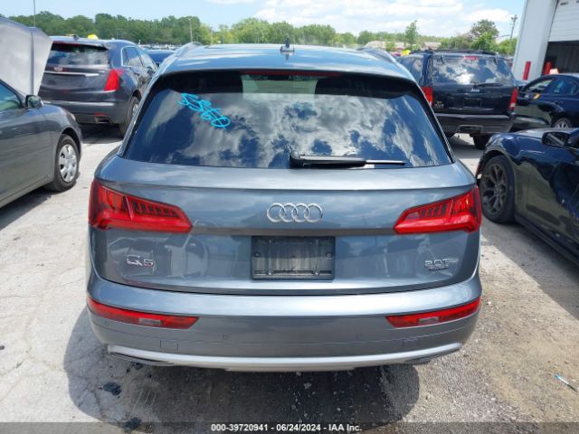 WA1BNAFY8J2215560 Audi Q5 2.0t Premium/2.0t Tech Premium