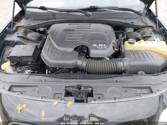 2C3CCAEGXJH211269 Chrysler 300 Limited