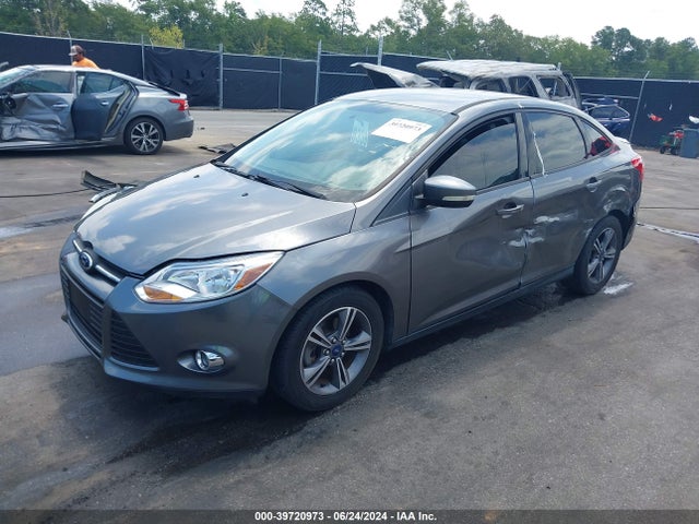 Ford FOCUS SE 2014 1FADP3F28EL438400 Image 2