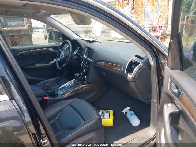 Audi Q5 2.0t Premium 2016 WA1C2AFP0GA082778 Image 5