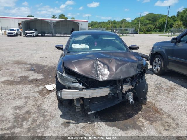 1C3CCCCG8FN640892 Chrysler 200 C